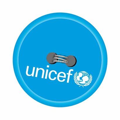 MODRÝ GOMBÍK UNICEF 2026