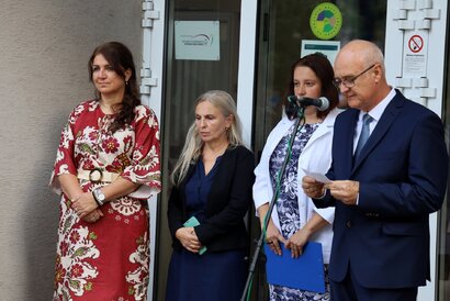 Sme ŠKOLOU, ktorá MENÍ SVET