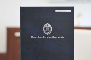 Zväčšiť fotografiu - Riaditeľ ústavu na výkon trestu odňatia slobody dubnica nad váhom_ pamätný list